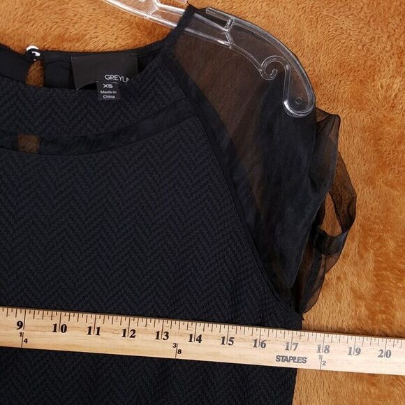 GREYLIN Top Womens XS Black Sheer Illusion Sleeve Crop Keyhole Neck Blouse - Picture 7 of 9